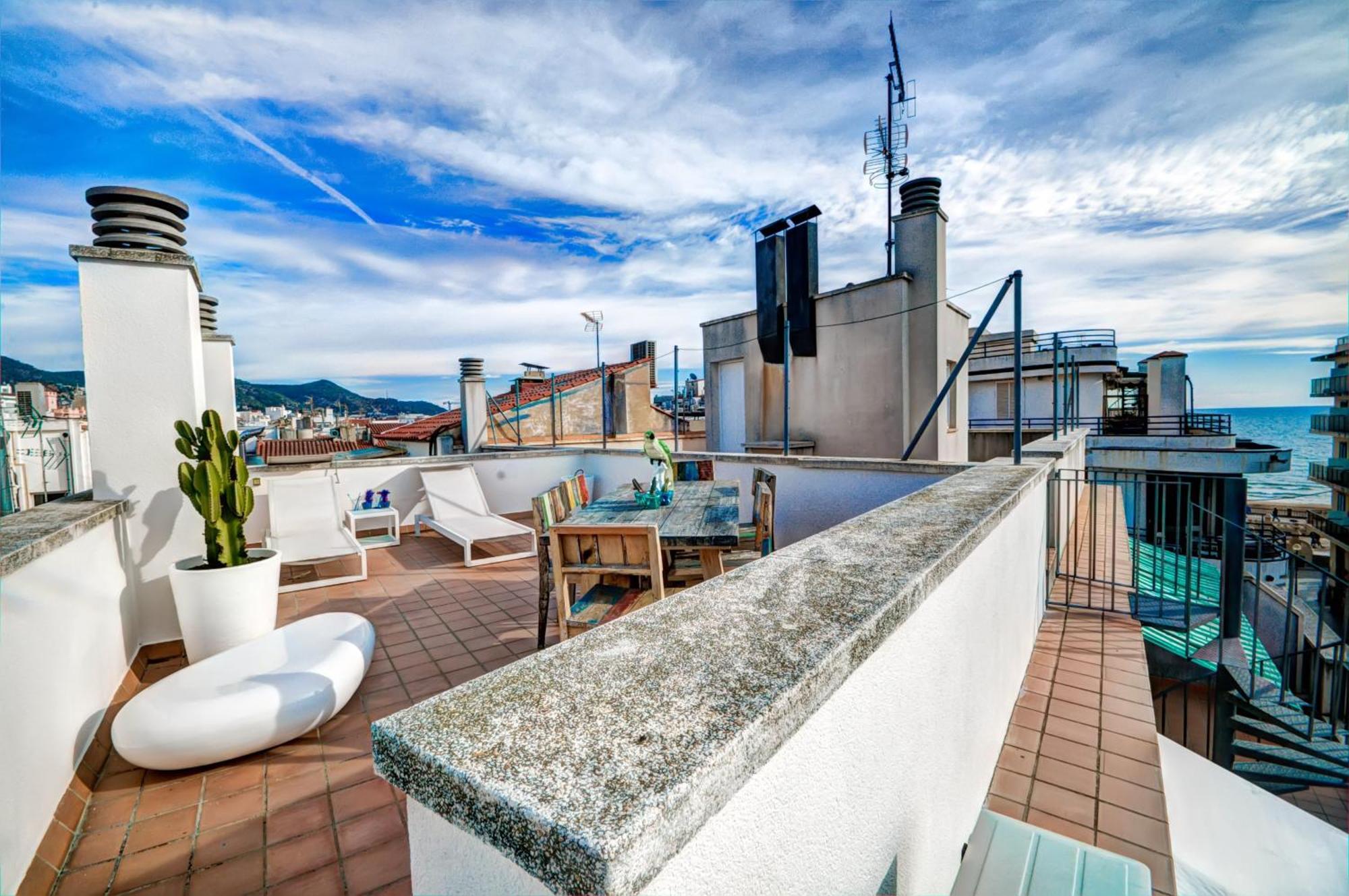 Beachstyle Penthouse By Hello Homes Sitges Exteriör bild
